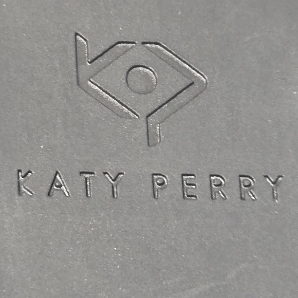 NIB,Katy Perry Black, Textured Leather, Mary Janes. Size 10 - Picture 6 of 7